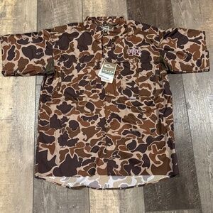Mississippi State Drake Medium Lightweight Camo Button-Down (New with Tags)